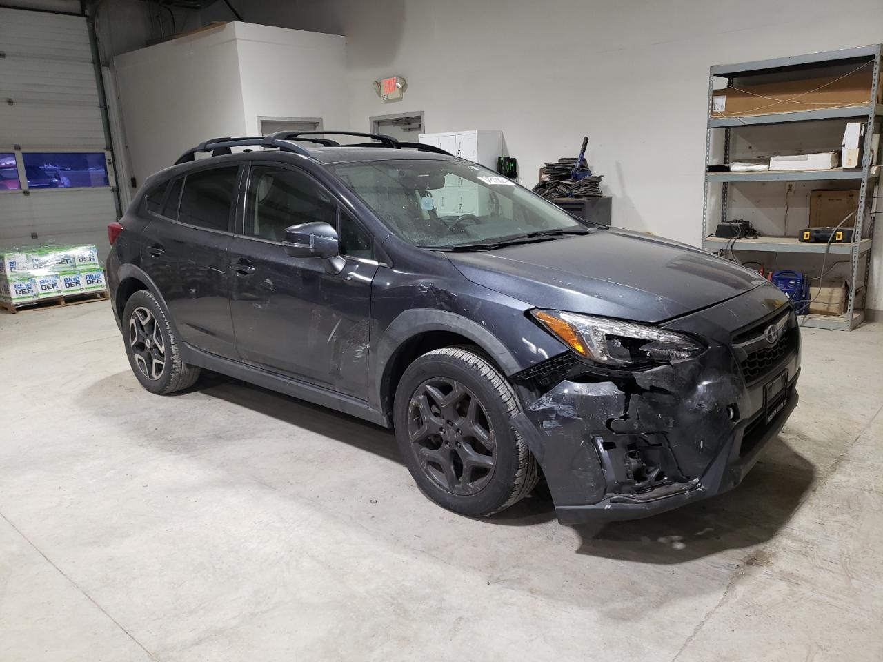 VIN JF2GTAMC3JH211827 2018 SUBARU CROSSTREK no.4