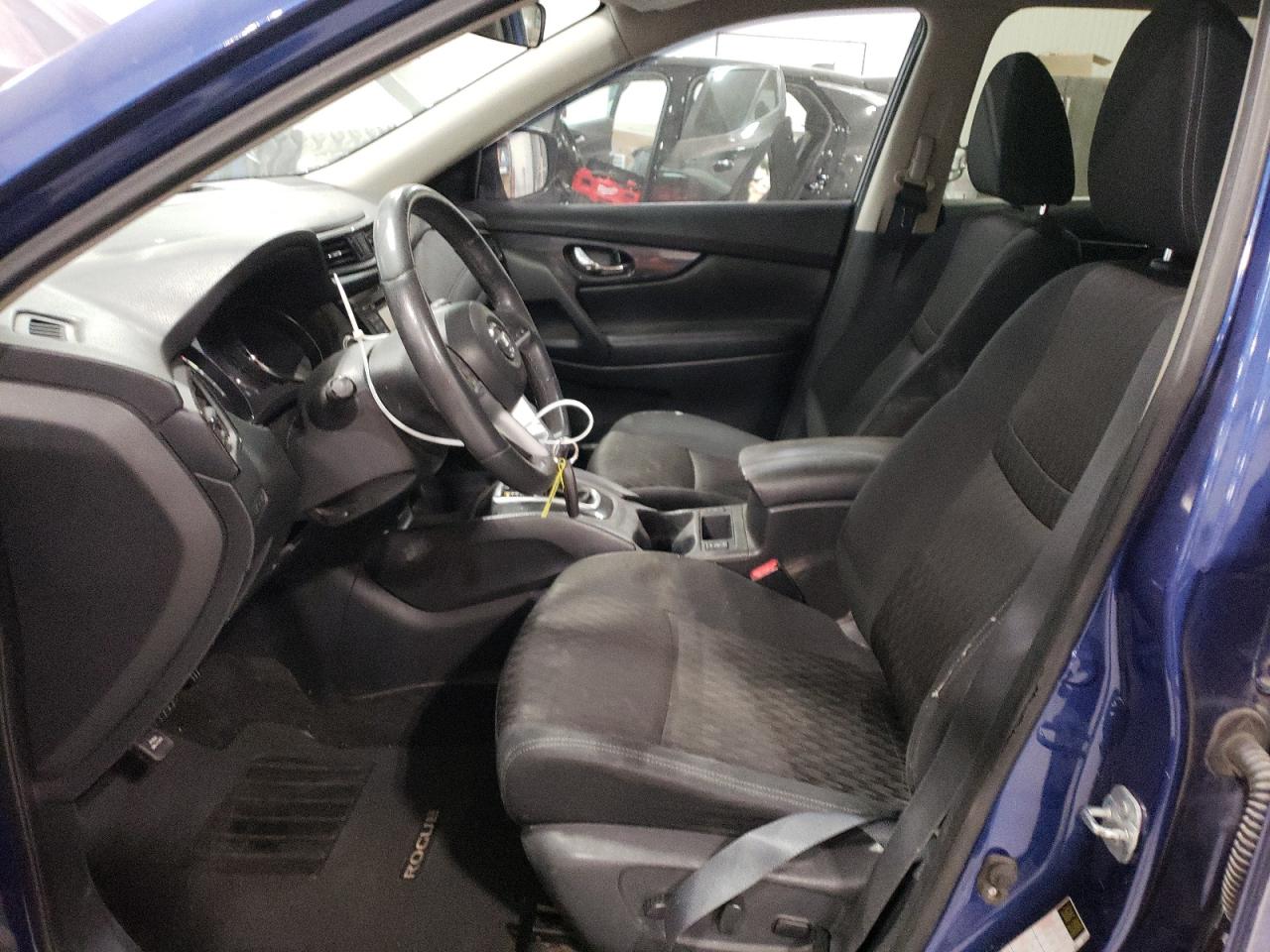 2017 Nissan Rogue - Image 7
