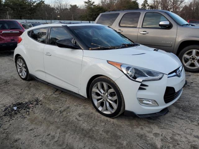  HYUNDAI VELOSTER 2015 White