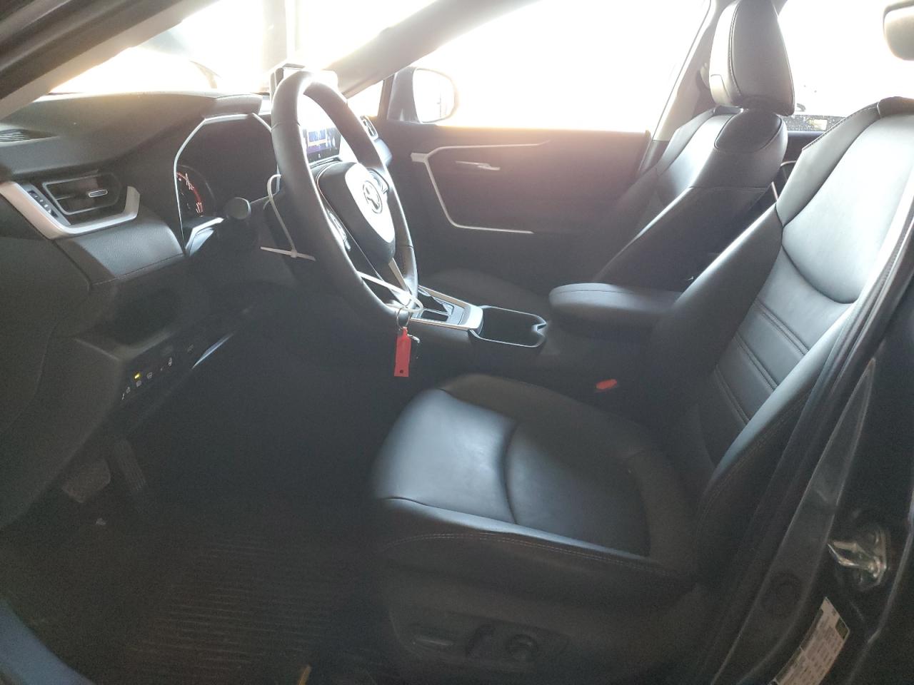 2023 Toyota RAV 4 - Image 7