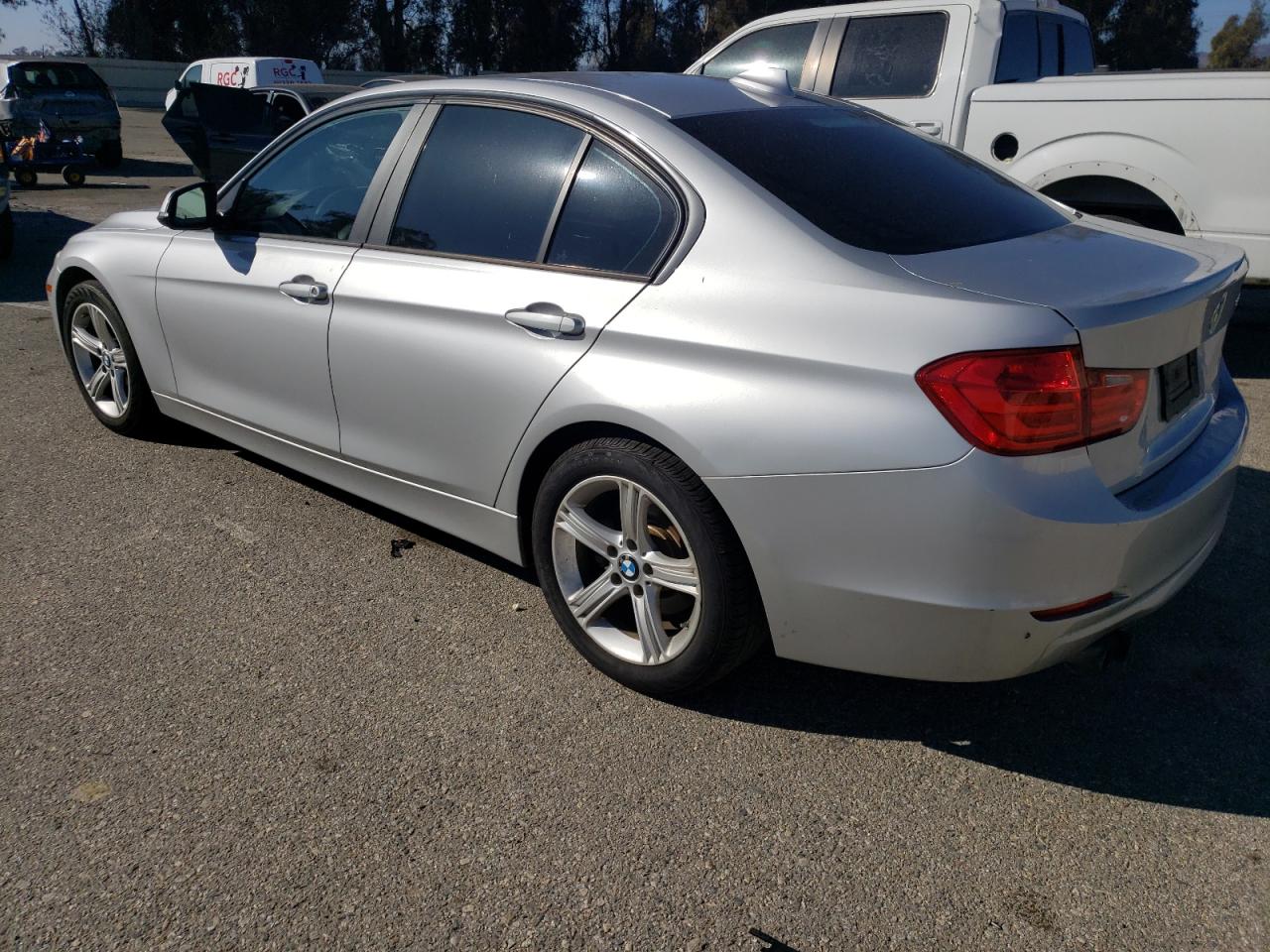 VIN WBA3C1C57DF438063 2013 BMW 3 SERIES no.2