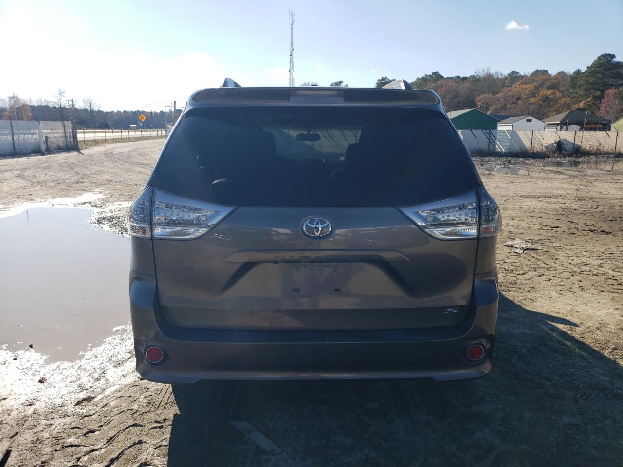 VIN 5TDXK3DC2DS310250 2013 TOYOTA SIENNA no.6