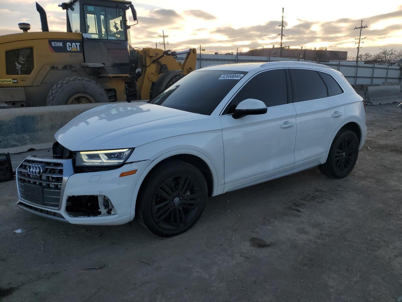 VIN WA1CNAFY0J2170215 2018 AUDI Q5 no.1