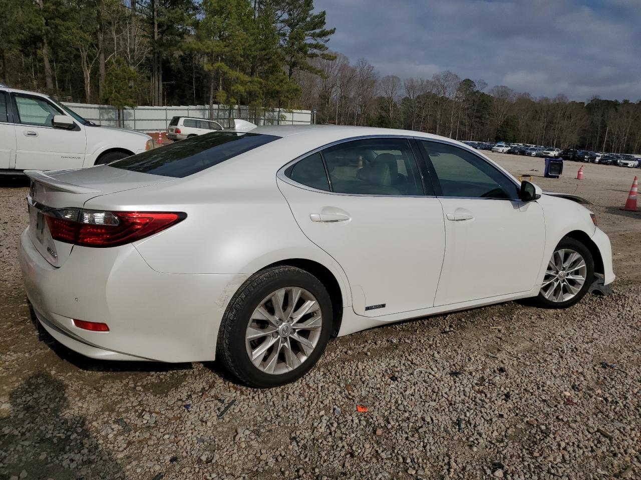 VIN JTHBW1GG1F2087273 2015 LEXUS ES300 no.3