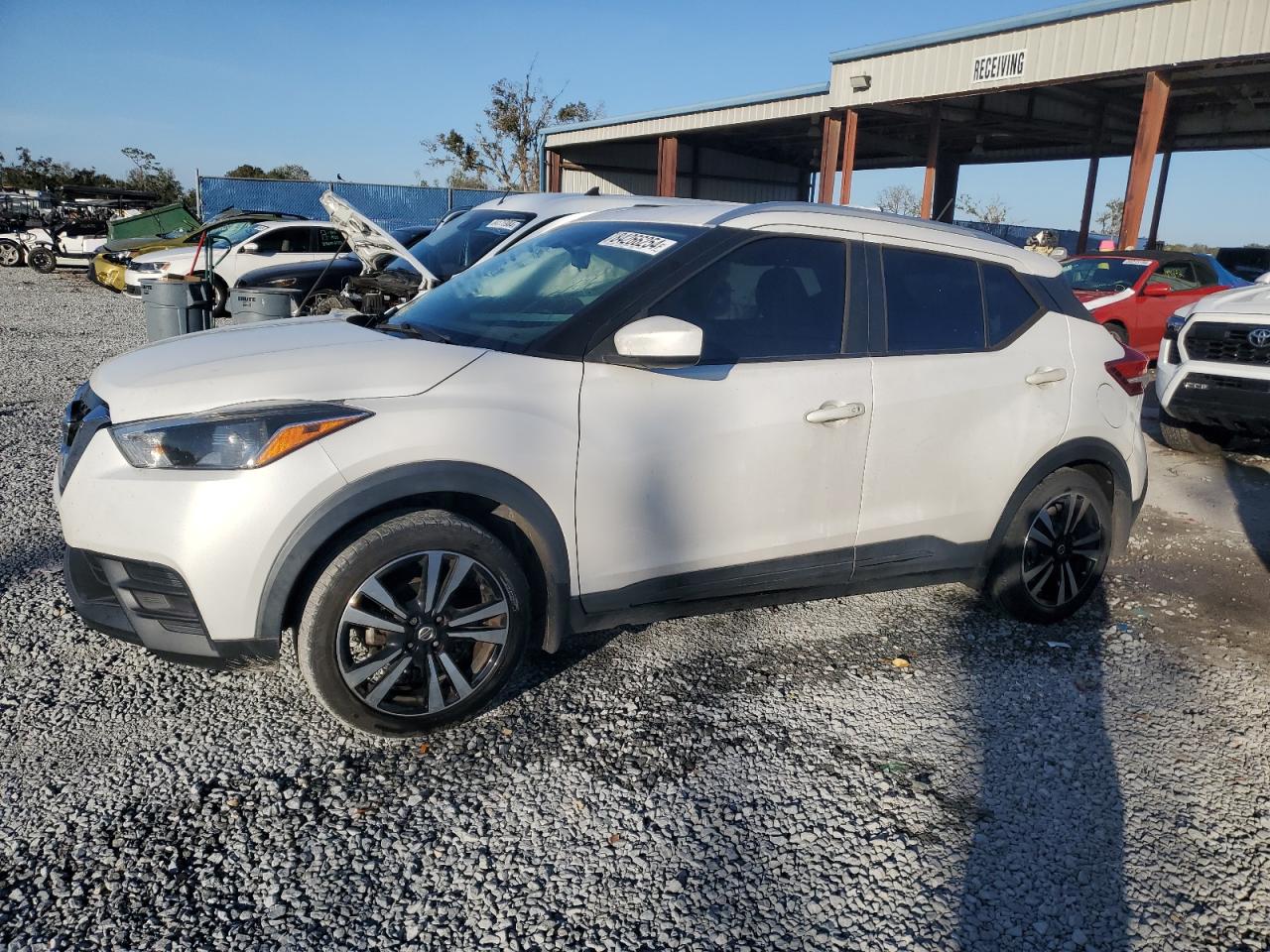 VIN 3N1CP5CU1JL507548 2018 NISSAN KICKS no.1