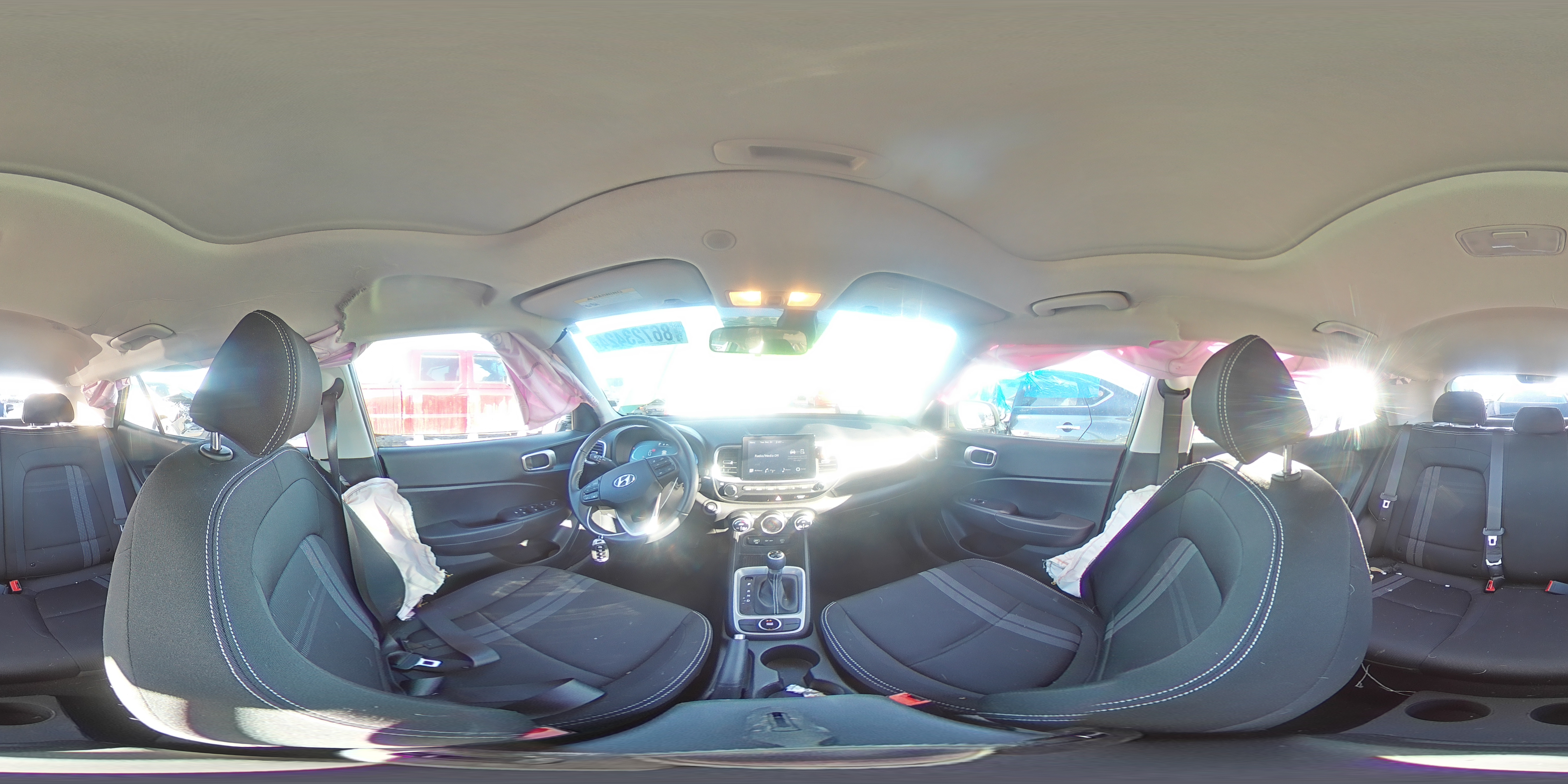 2024 Hyundai Venue - Image 13