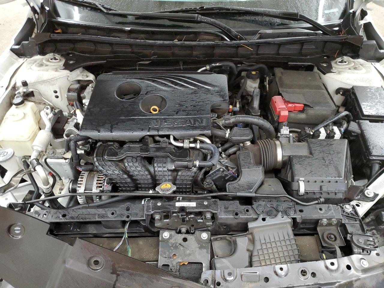 2020 Nissan Altima - Image 11