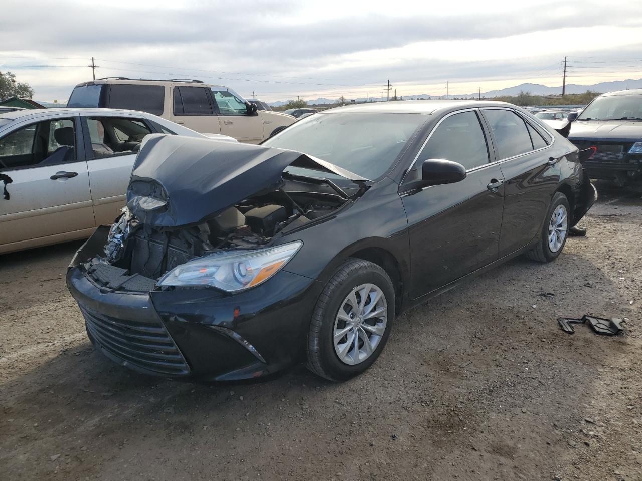 2017 TOYOTA CAMRY