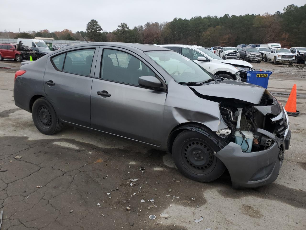 VIN 3N1CN7AP2JL861674 2018 NISSAN VERSA no.4