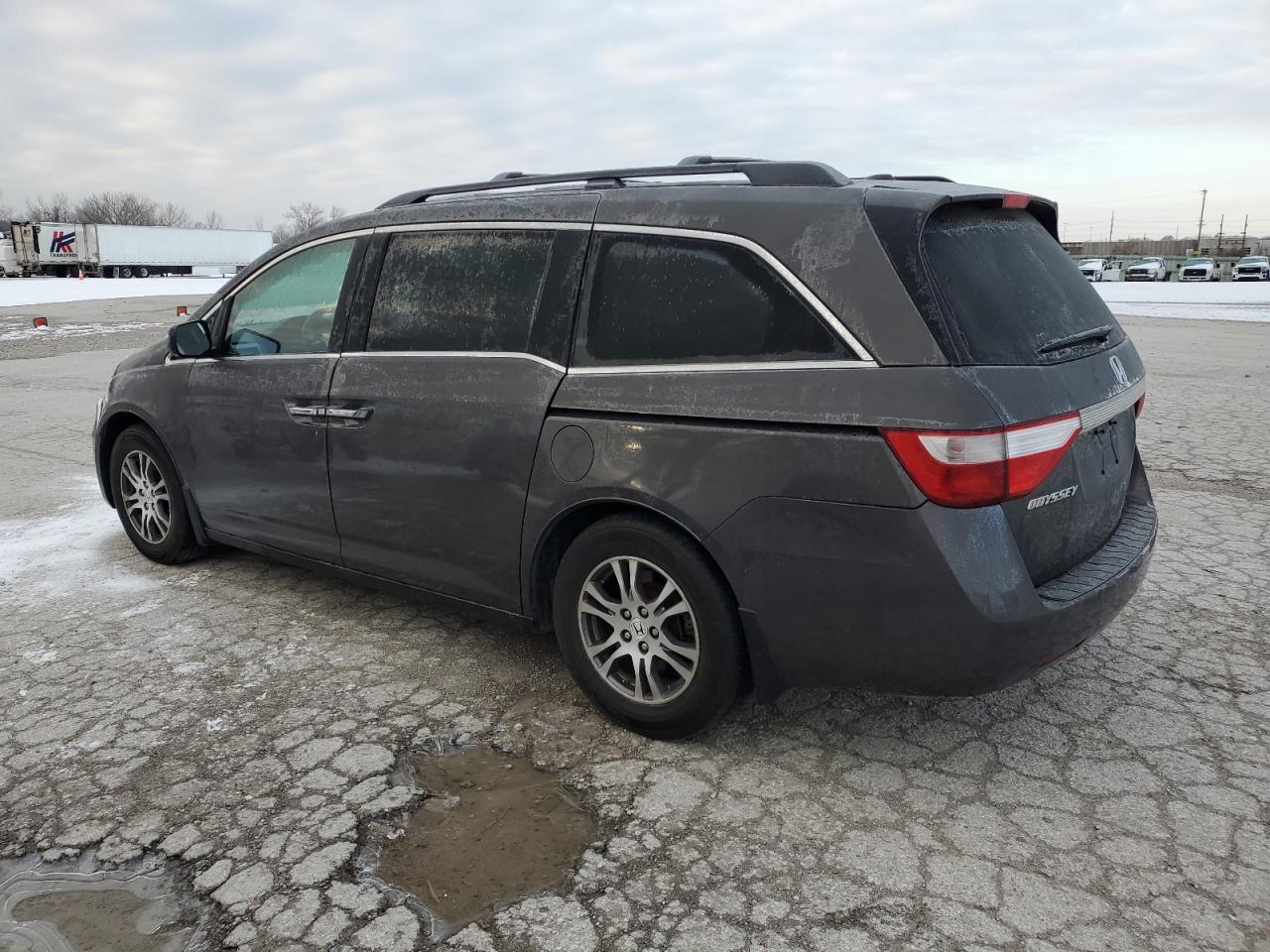 2013 Honda Odyssey - Image 2