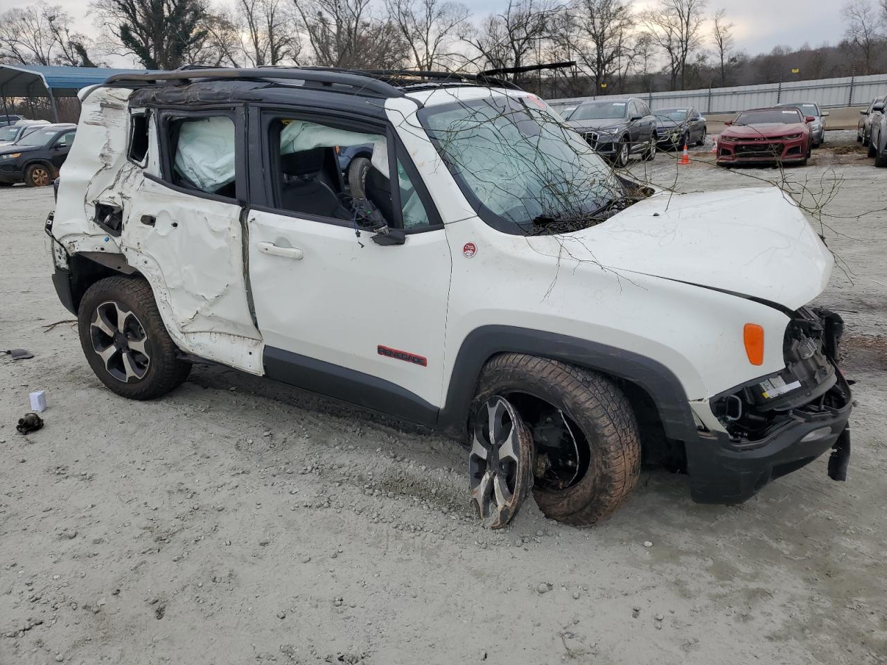 2020 Jeep Renegade - Image 4