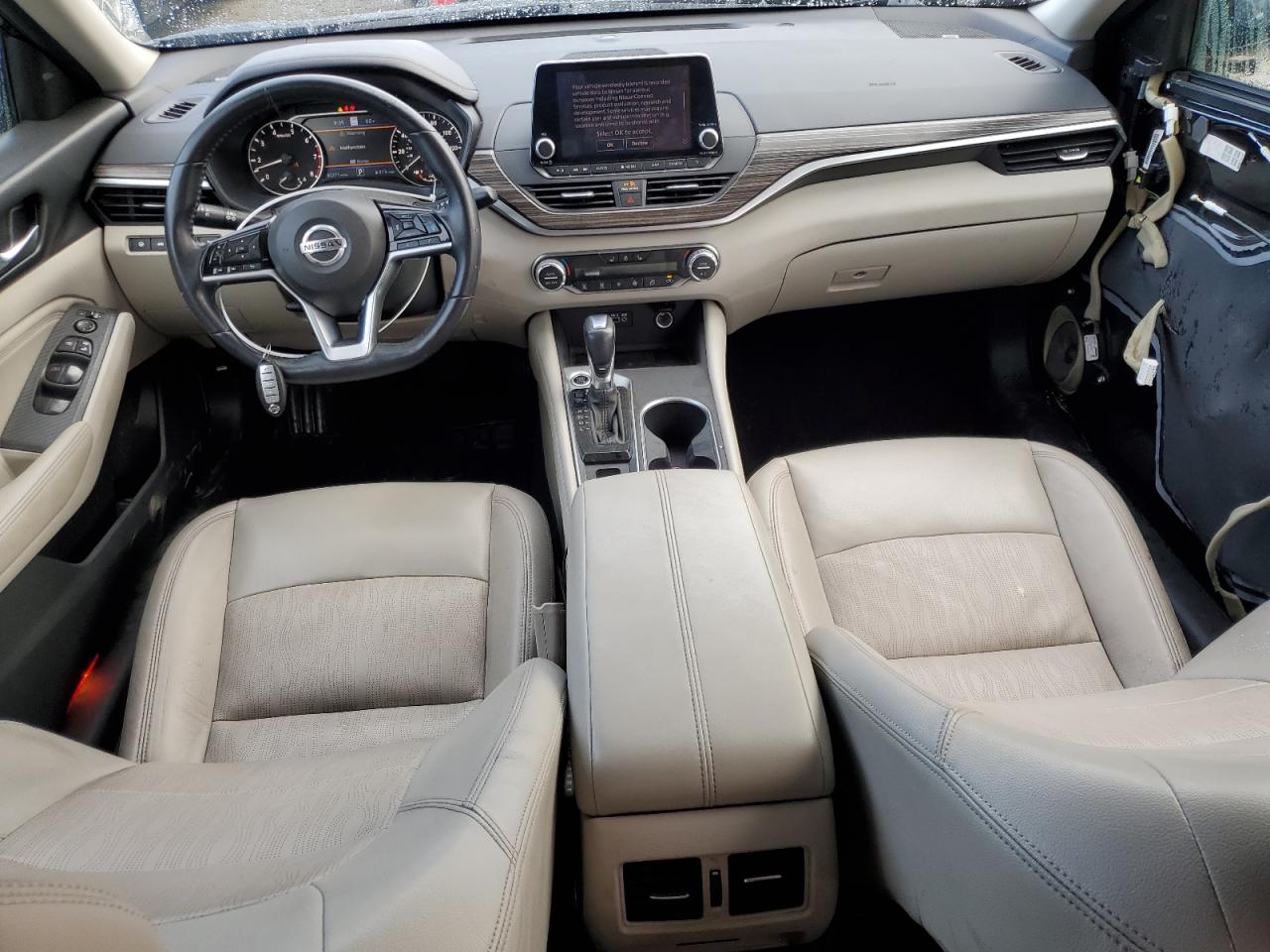 2019 Nissan Altima - Image 8