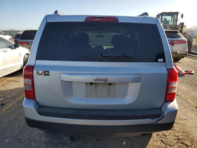  JEEP PATRIOT 2012 Srebrny