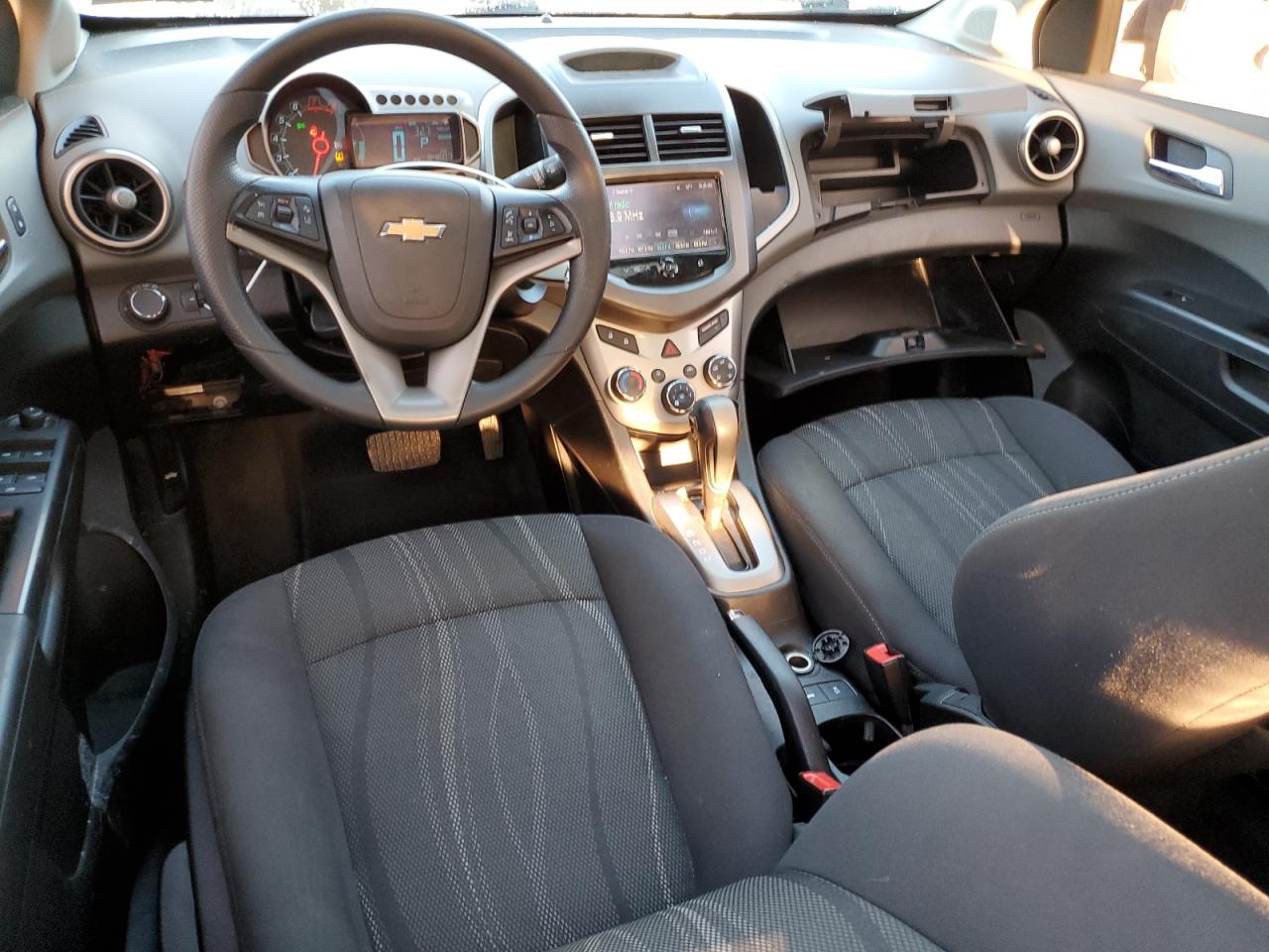 2016 Chevrolet Sonic - Image 8