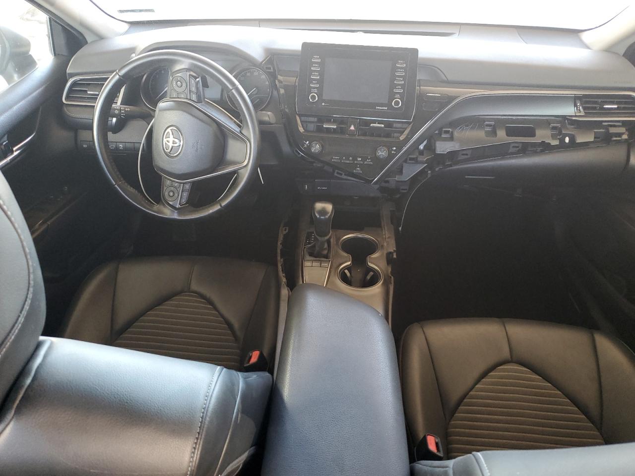 2022 Toyota Camry - Image 8