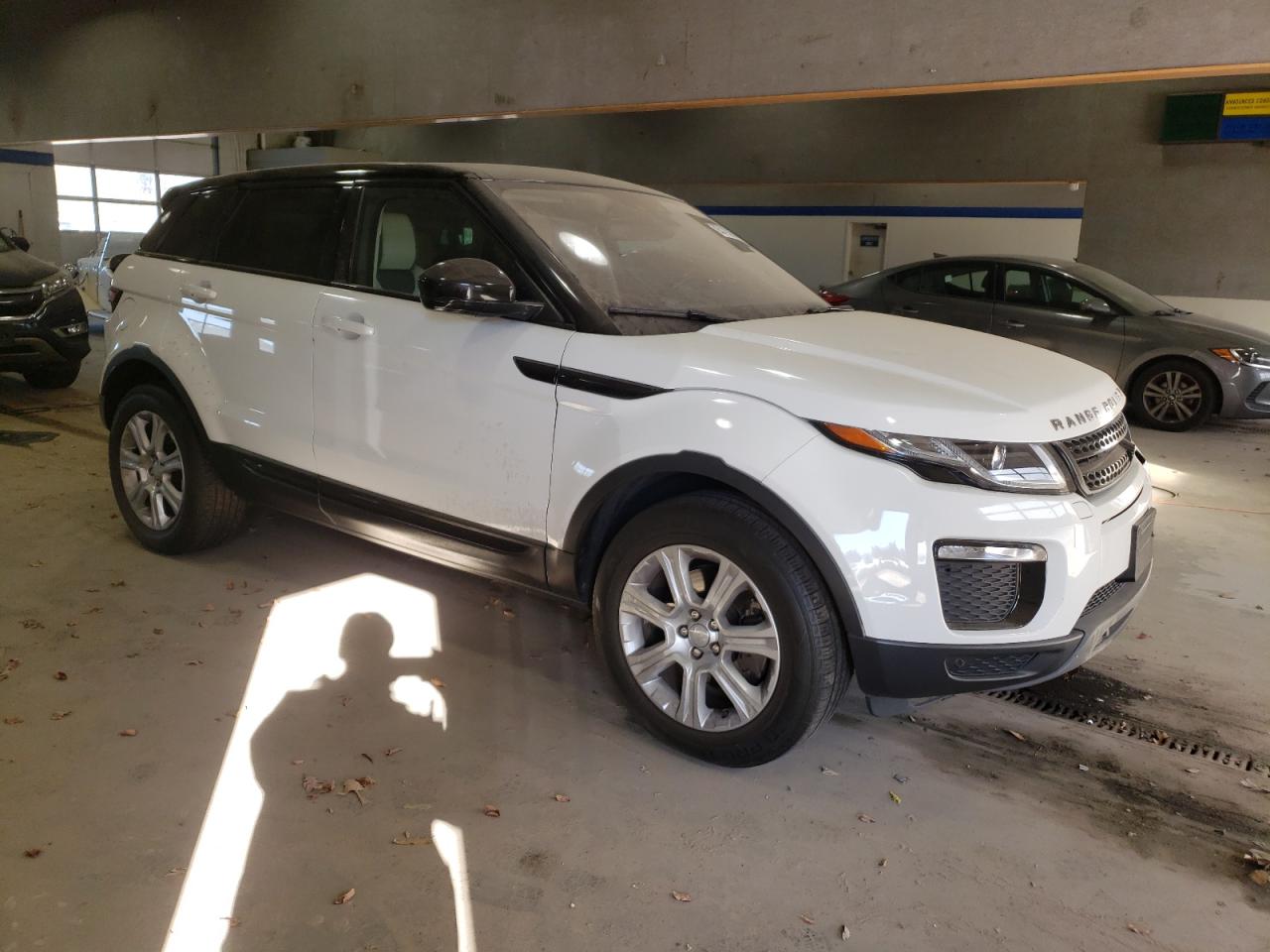 2019 Land Rover Range Rover - Image 4
