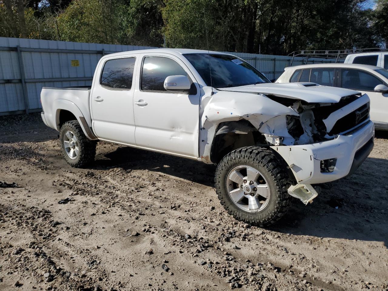 VIN 3TMLU4EN3EM147186 2014 TOYOTA TACOMA no.4