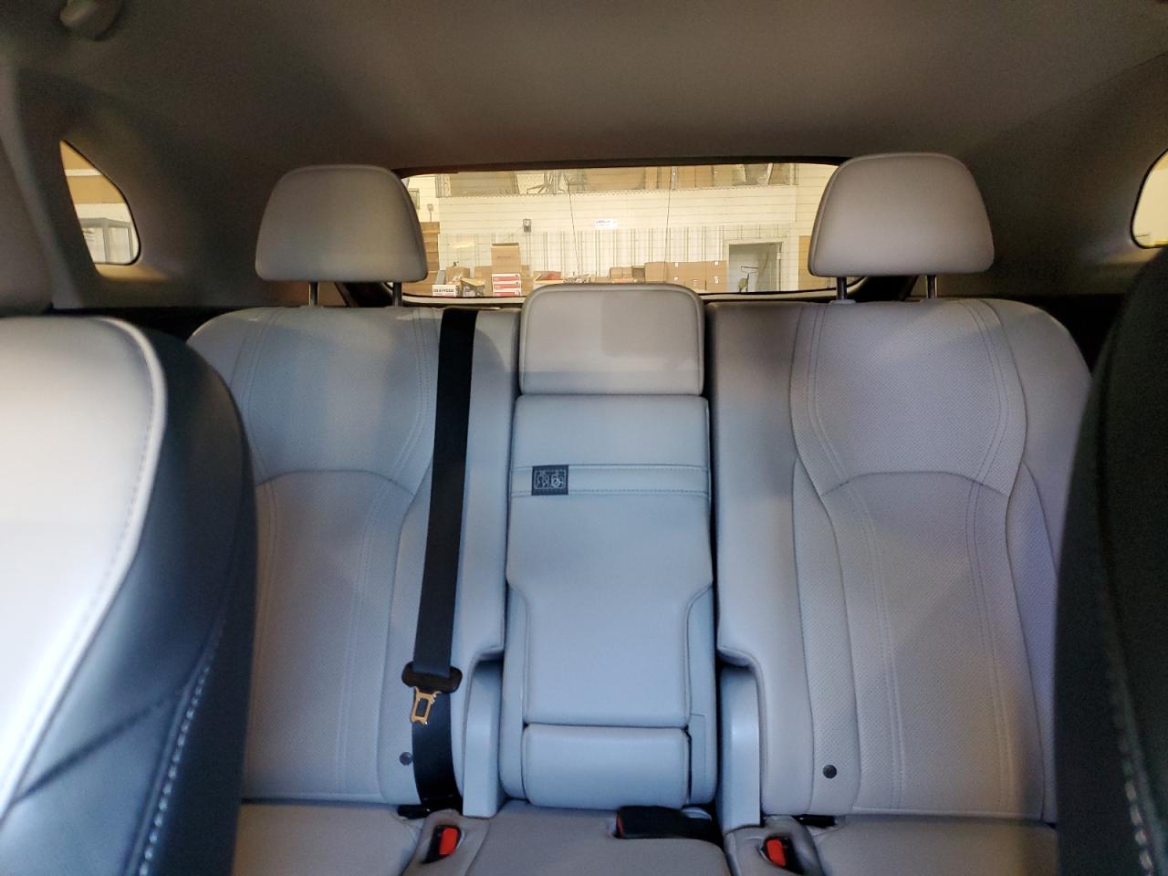 2017 Lexus RX - Image 10