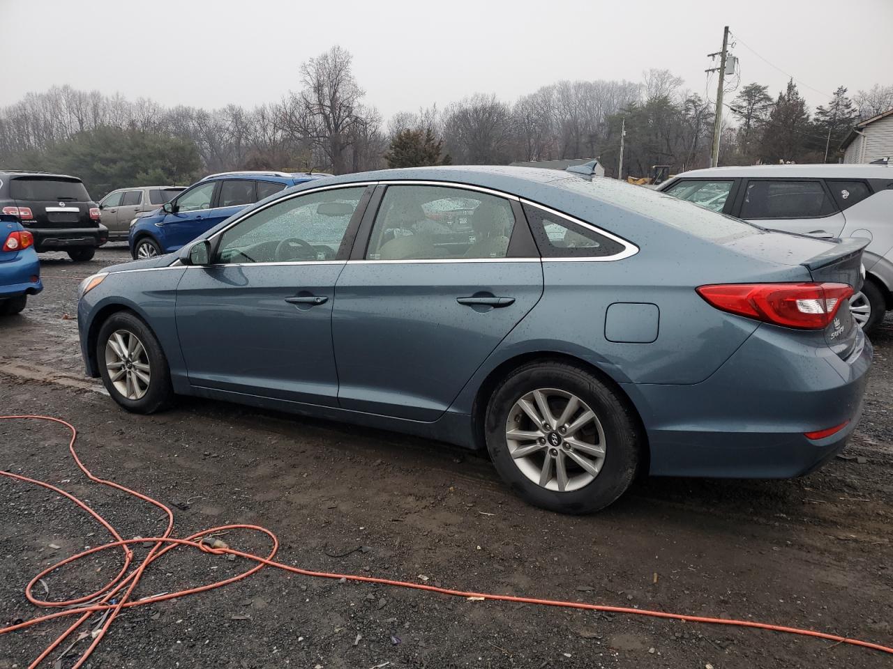 2016 Hyundai Sonata - Image 2