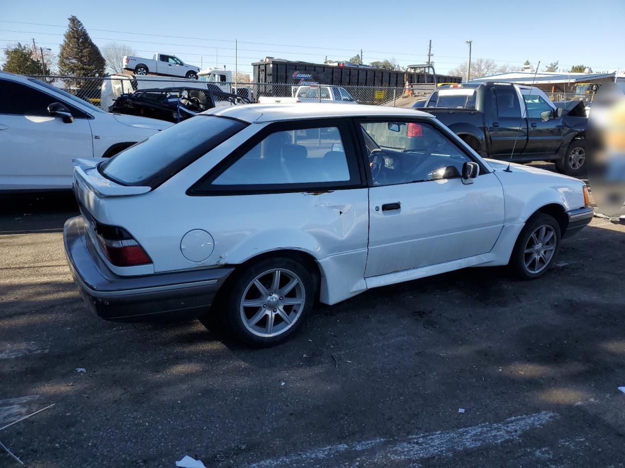 1989 Ford Escort - Image 3