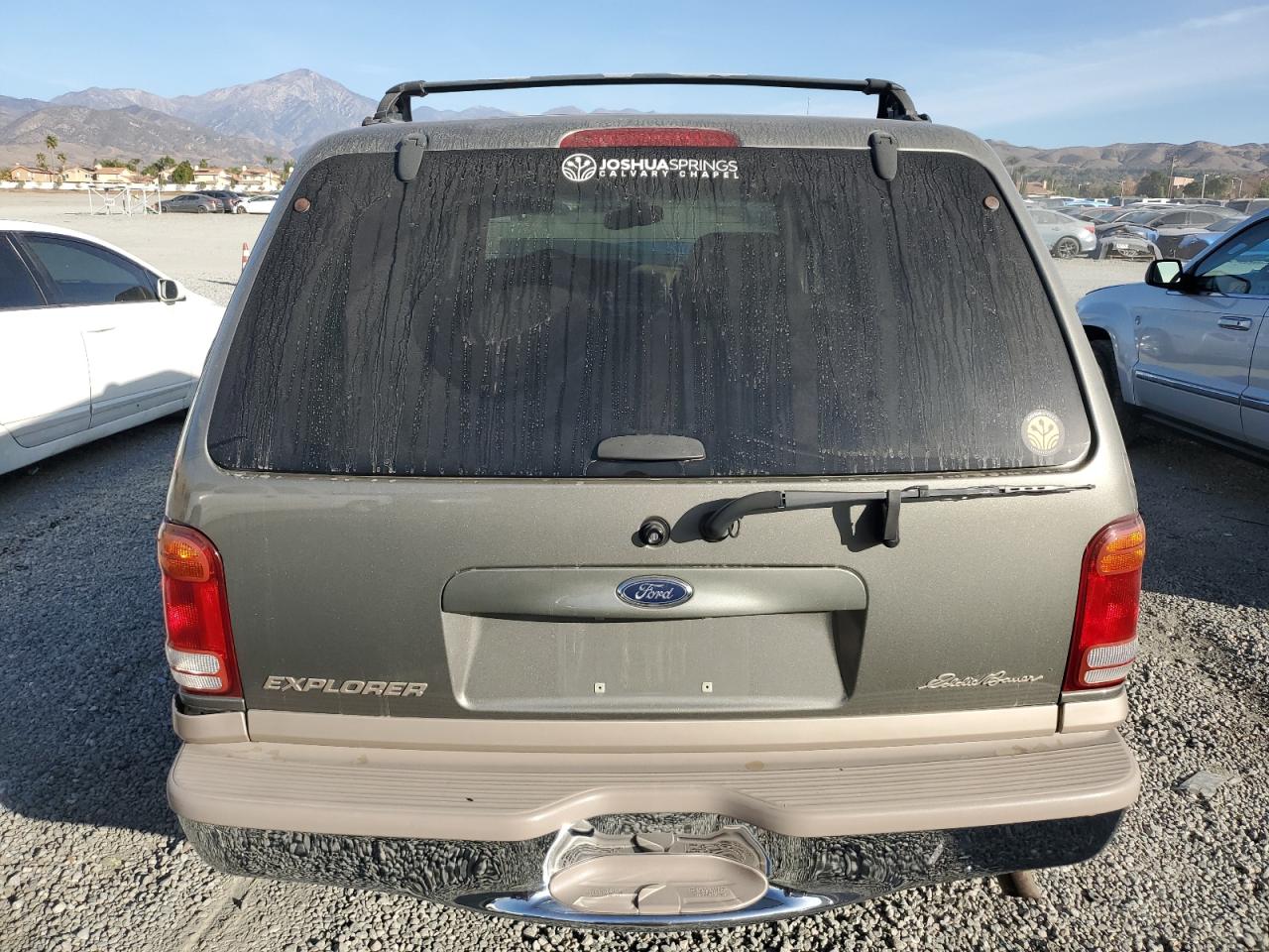 2000 Ford Explorer Eddie Bauer VIN: 1FMDU74E2YZB30465 Lot: 87244384