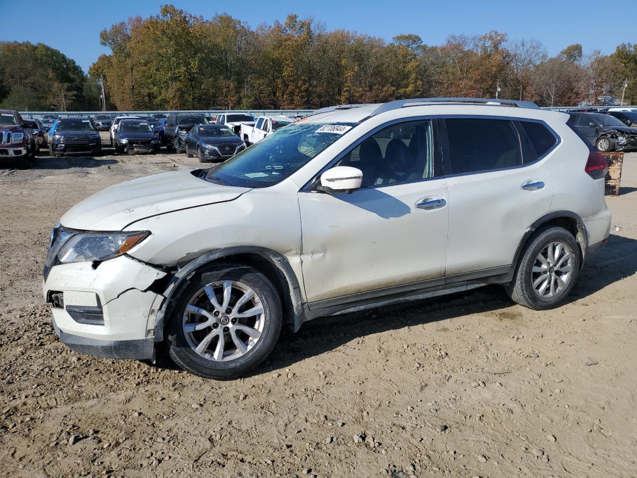 KNMAT2MV9HP513716 NISSAN ROGUE 2017