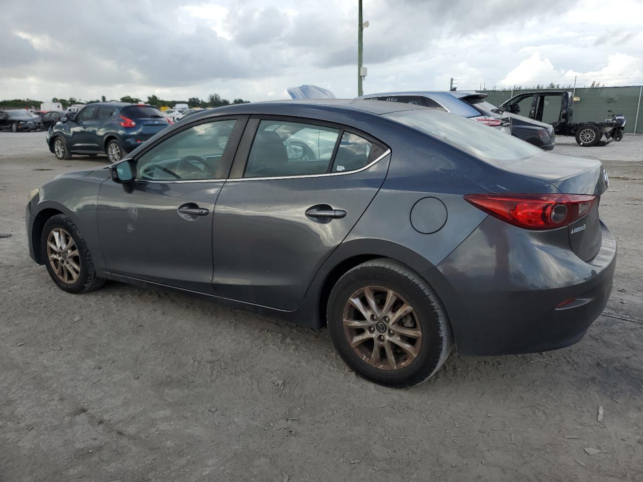 VIN JM1BM1U79G1330914 2016 MAZDA 3 no.2