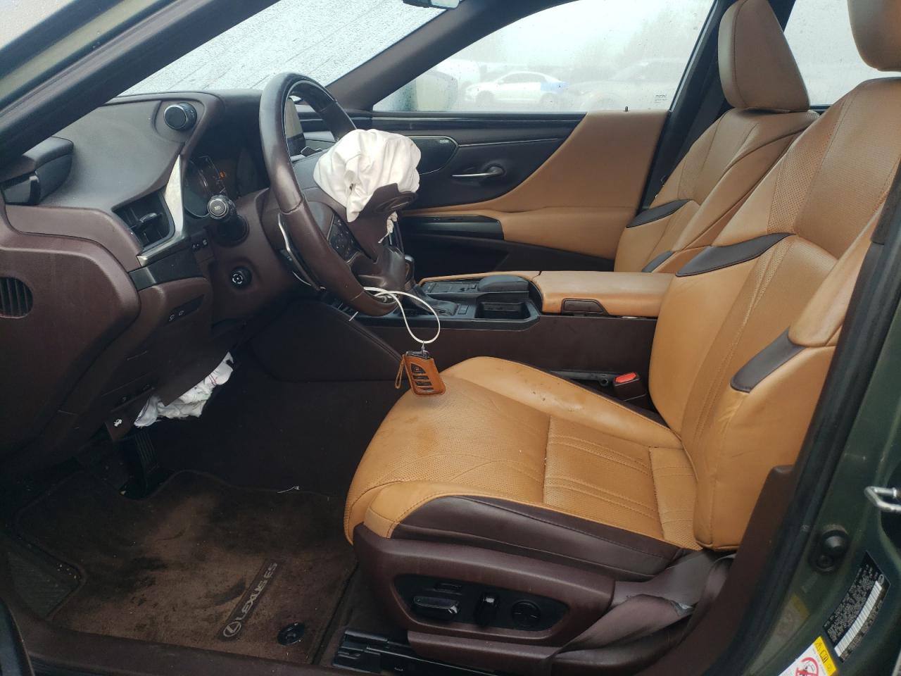 2019 Lexus ES - Image 7