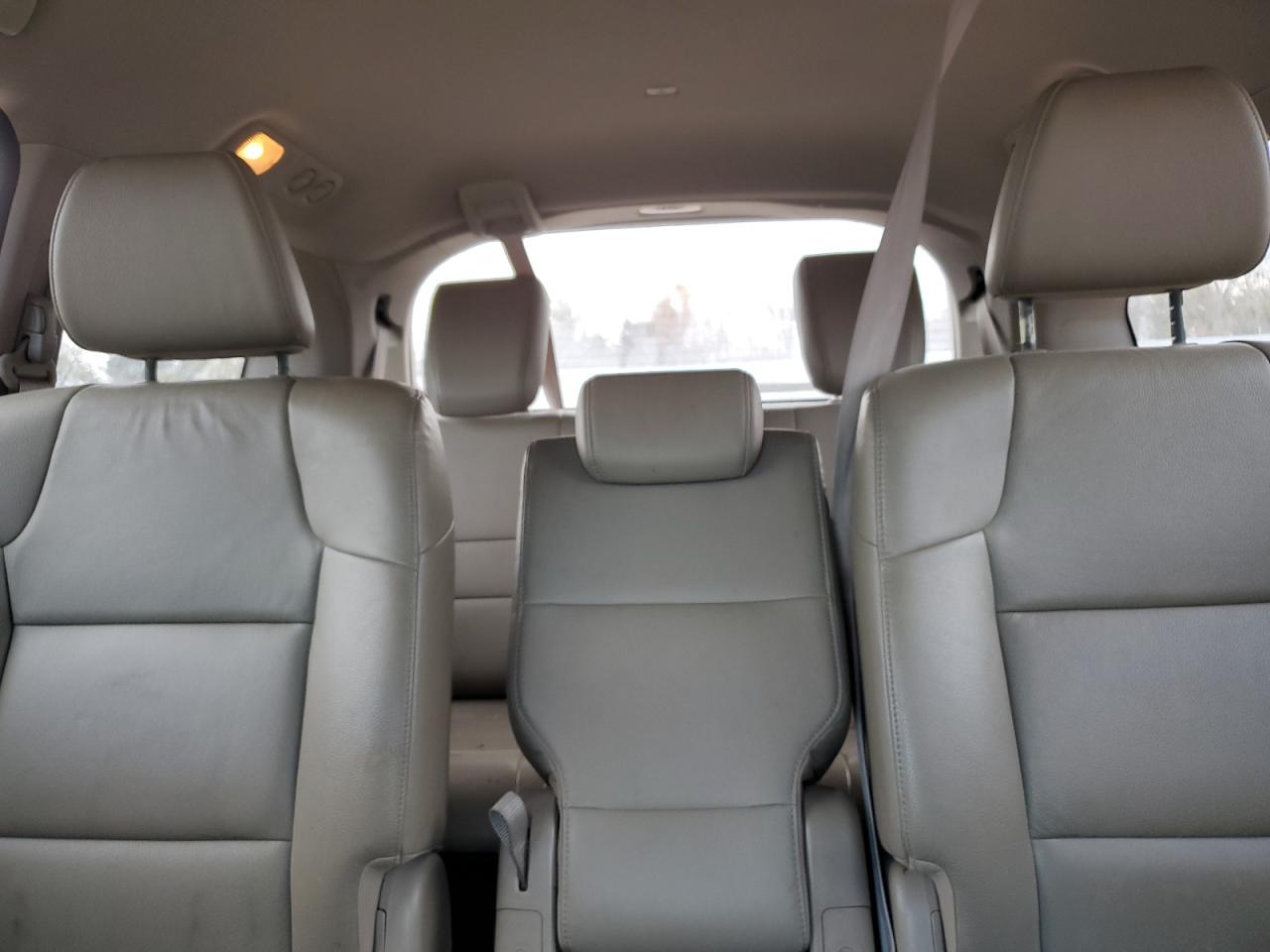 2015 Honda Odyssey - Image 10
