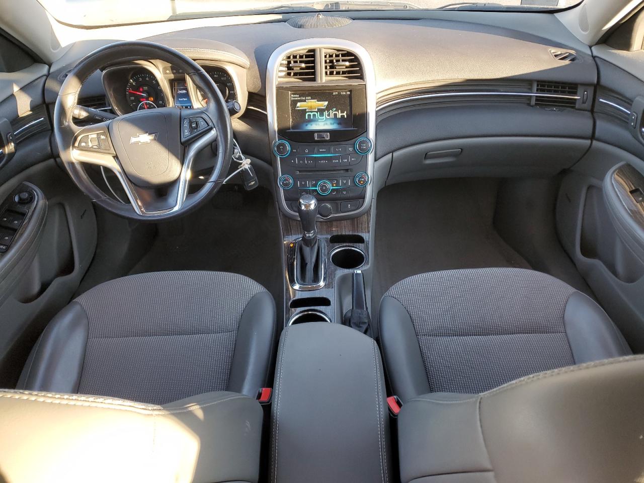 2015 Chevrolet Malibu - Image 8