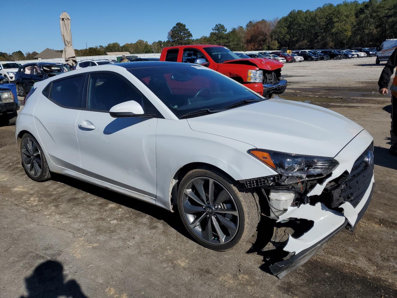 2019 Hyundai Veloster - Image 4