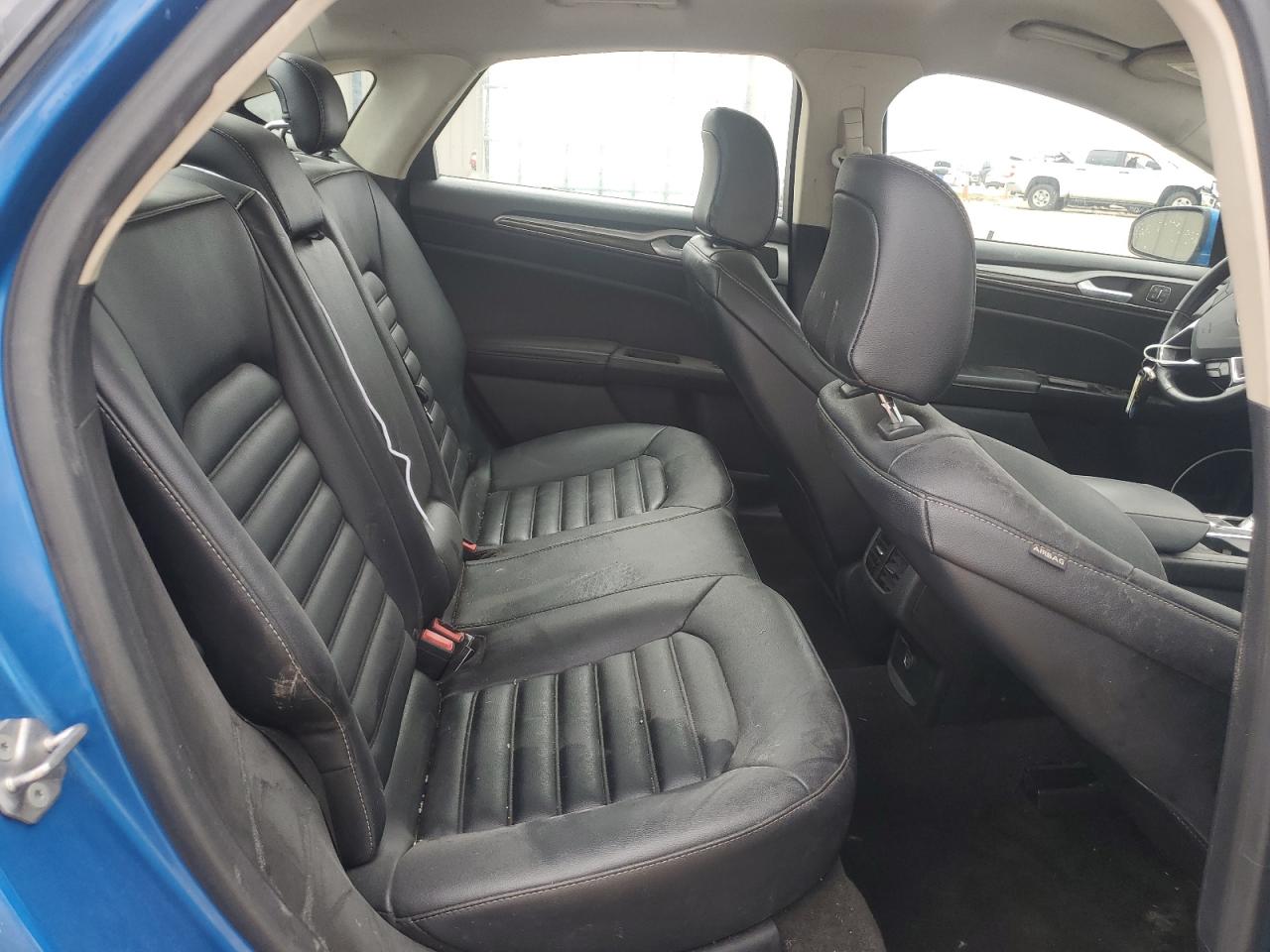 2020 Ford Fusion - Image 10