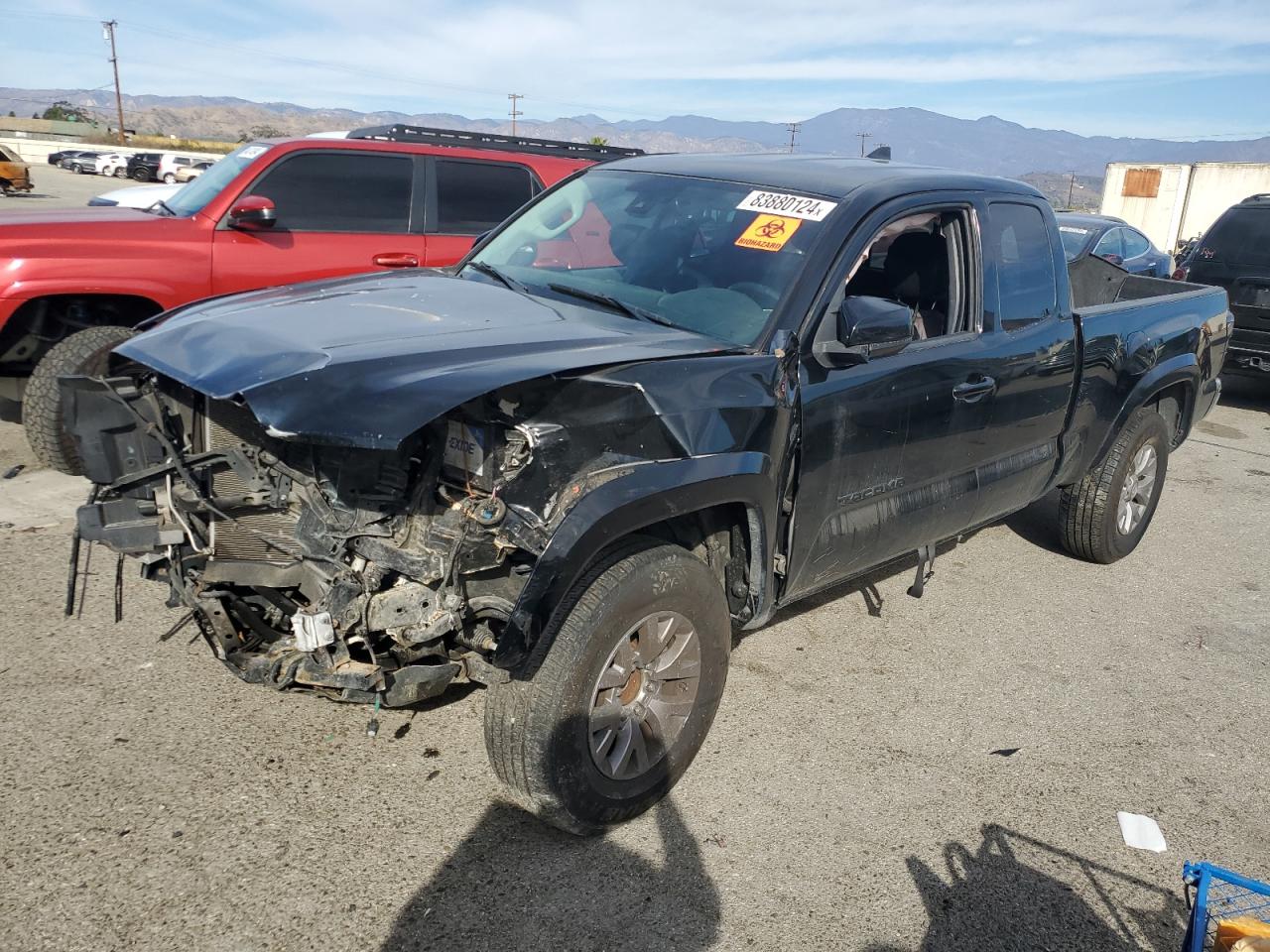 VIN 5TFRZ5CN6JX068362 2018 TOYOTA TACOMA no.1