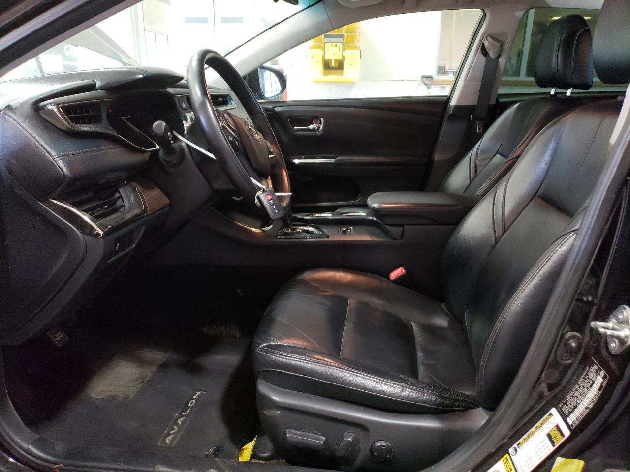 2014 Toyota Avalon - Image 7