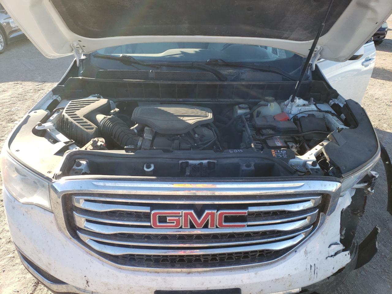 2017 GMC Acadia - Image 12