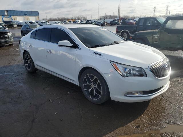 Sedans BUICK LACROSSE 2016 Biały