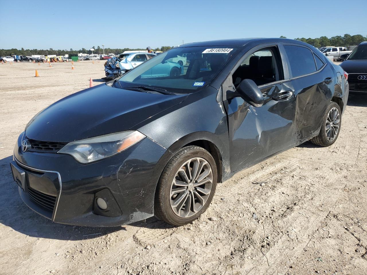 VIN 5YFBURHE4FP208737 2015 TOYOTA COROLLA no.1