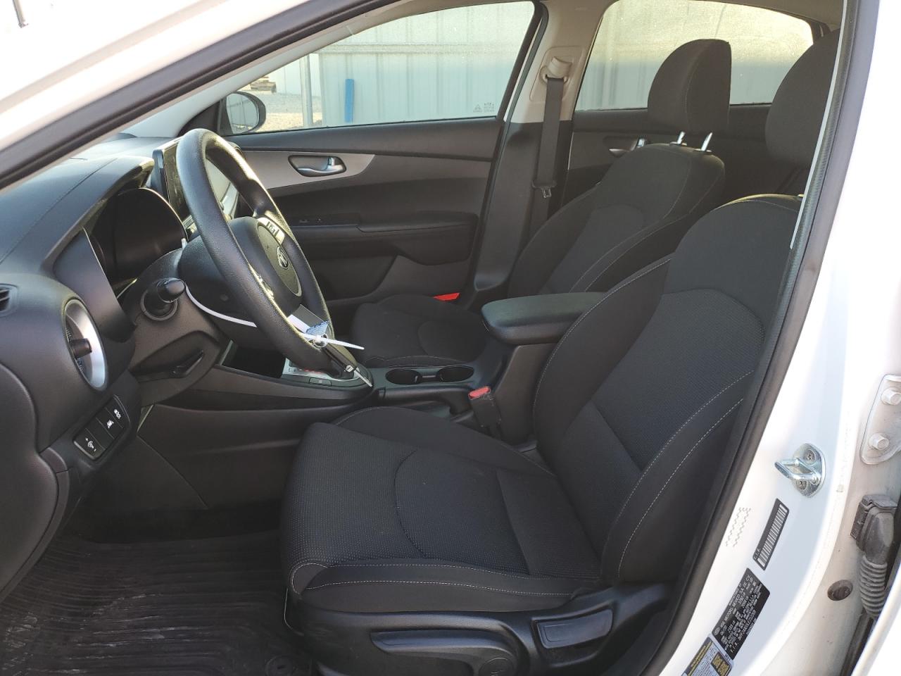 2020 Kia Forte - Image 7