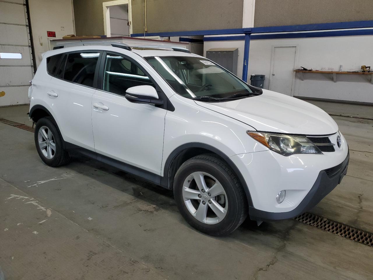 VIN 2T3RFREV5EW175782 2014 TOYOTA RAV4 no.4