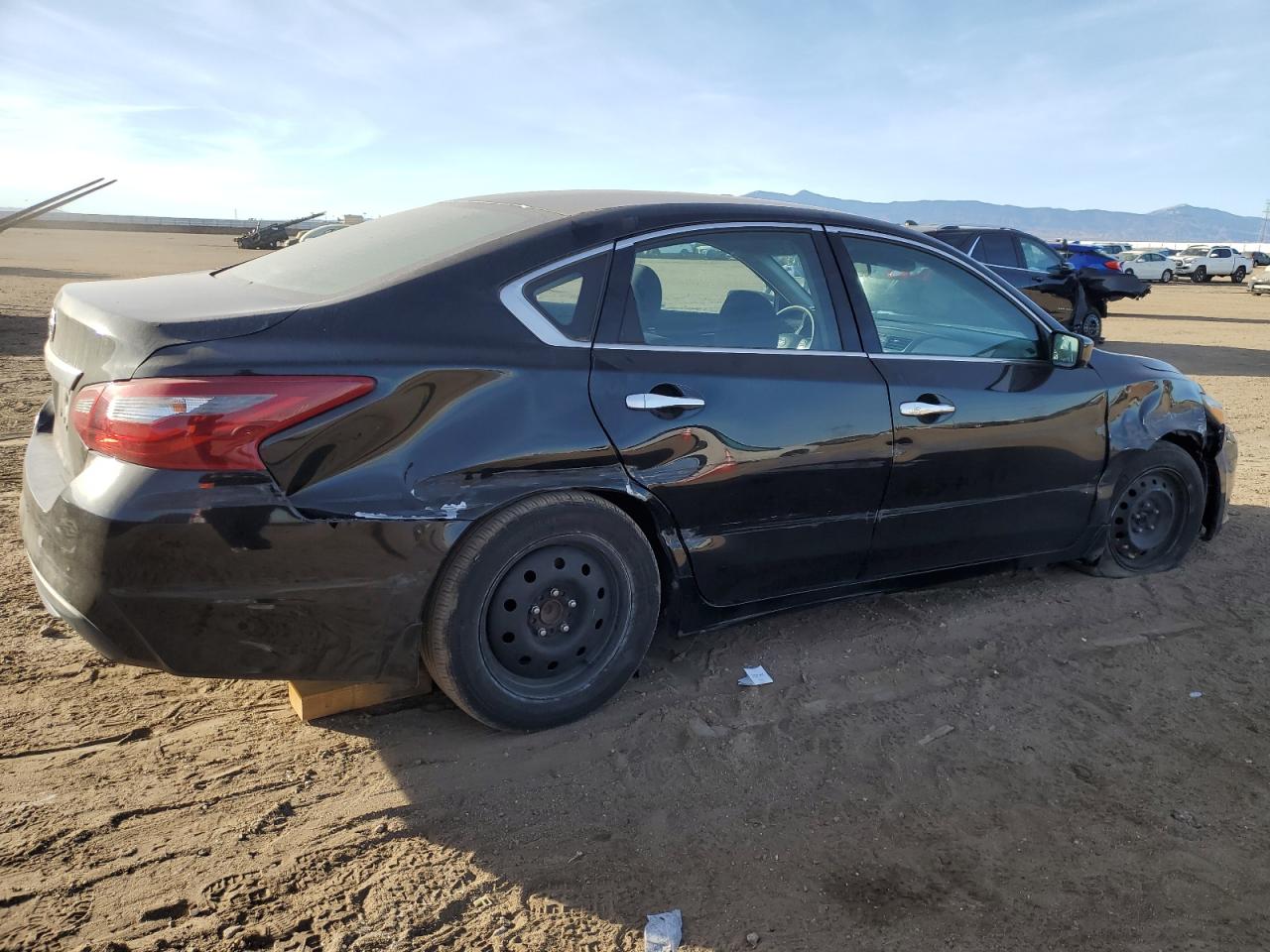 2018 Nissan Altima - Image 3