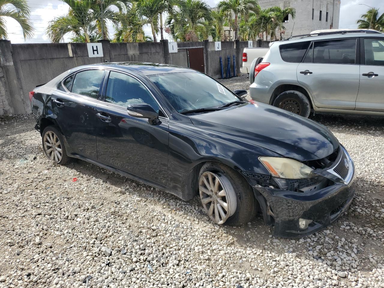 2010 Lexus IS - Image 4