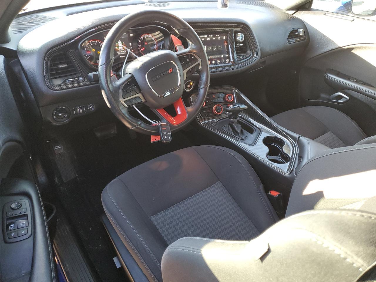 2019 Dodge Challenger - Image 8