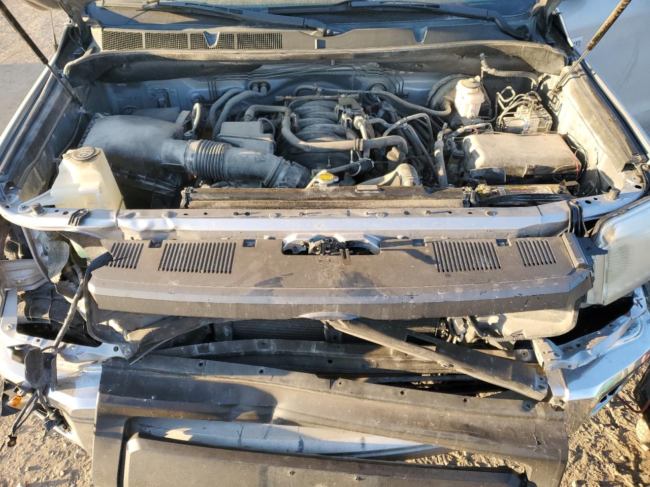 2014 Toyota Tundra - Image 12