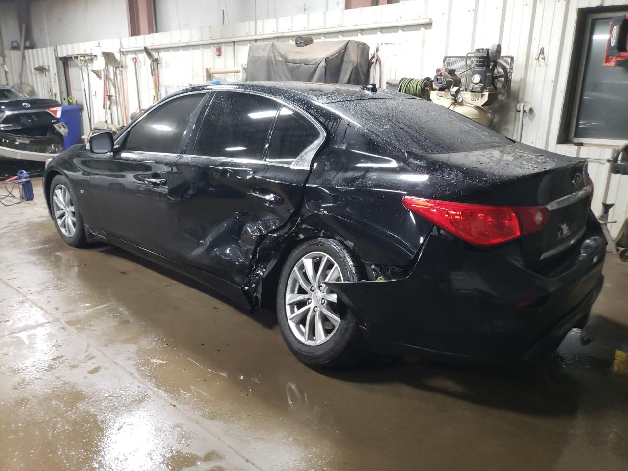 2014 Infiniti Q50 - Image 2