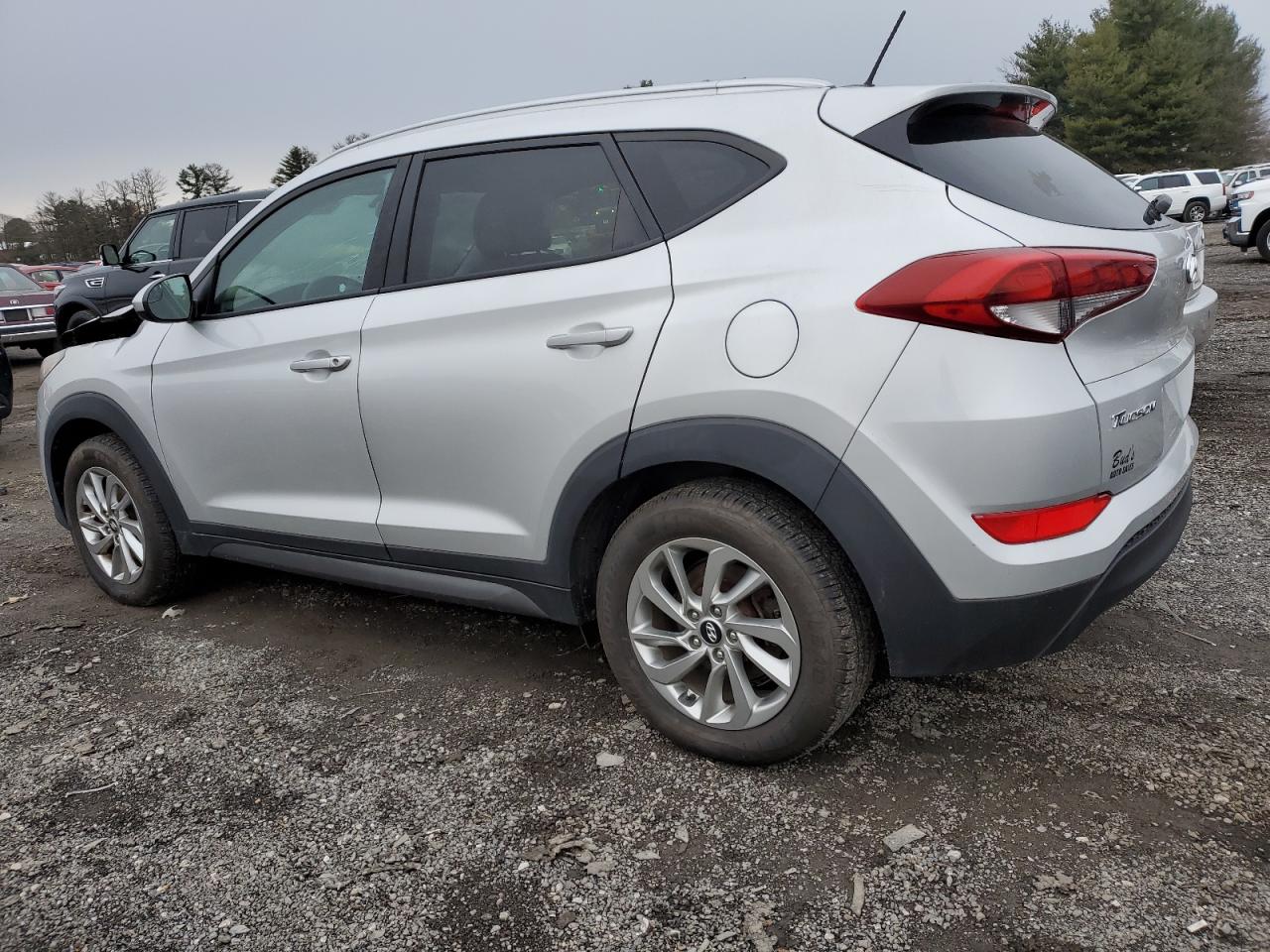 VIN KM8J3CA4XGU215317 2016 HYUNDAI TUCSON no.2