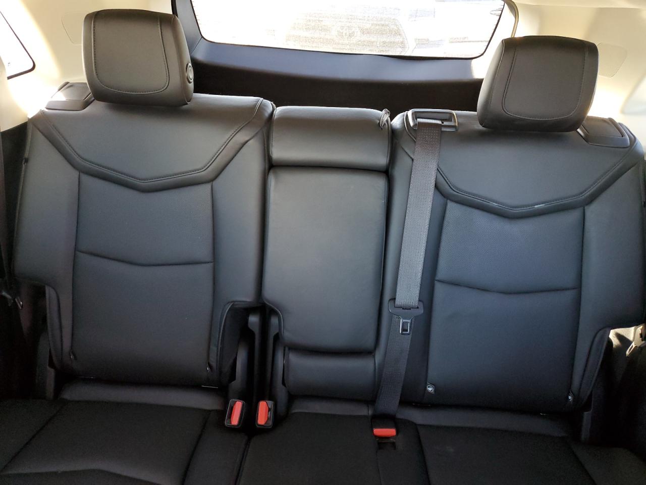 2019 Cadillac XT5 - Image 10