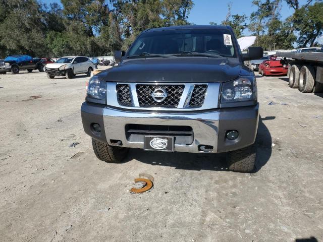  NISSAN TITAN 2012 Szary