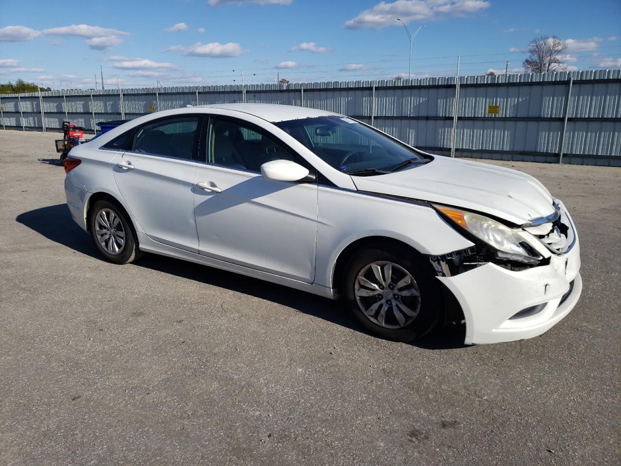 2012 Hyundai Sonata - Image 4