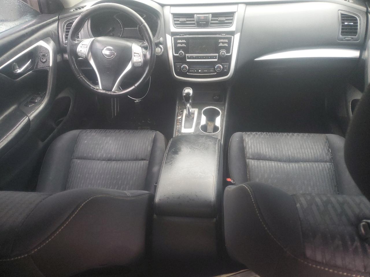 2018 Nissan Altima - Image 8