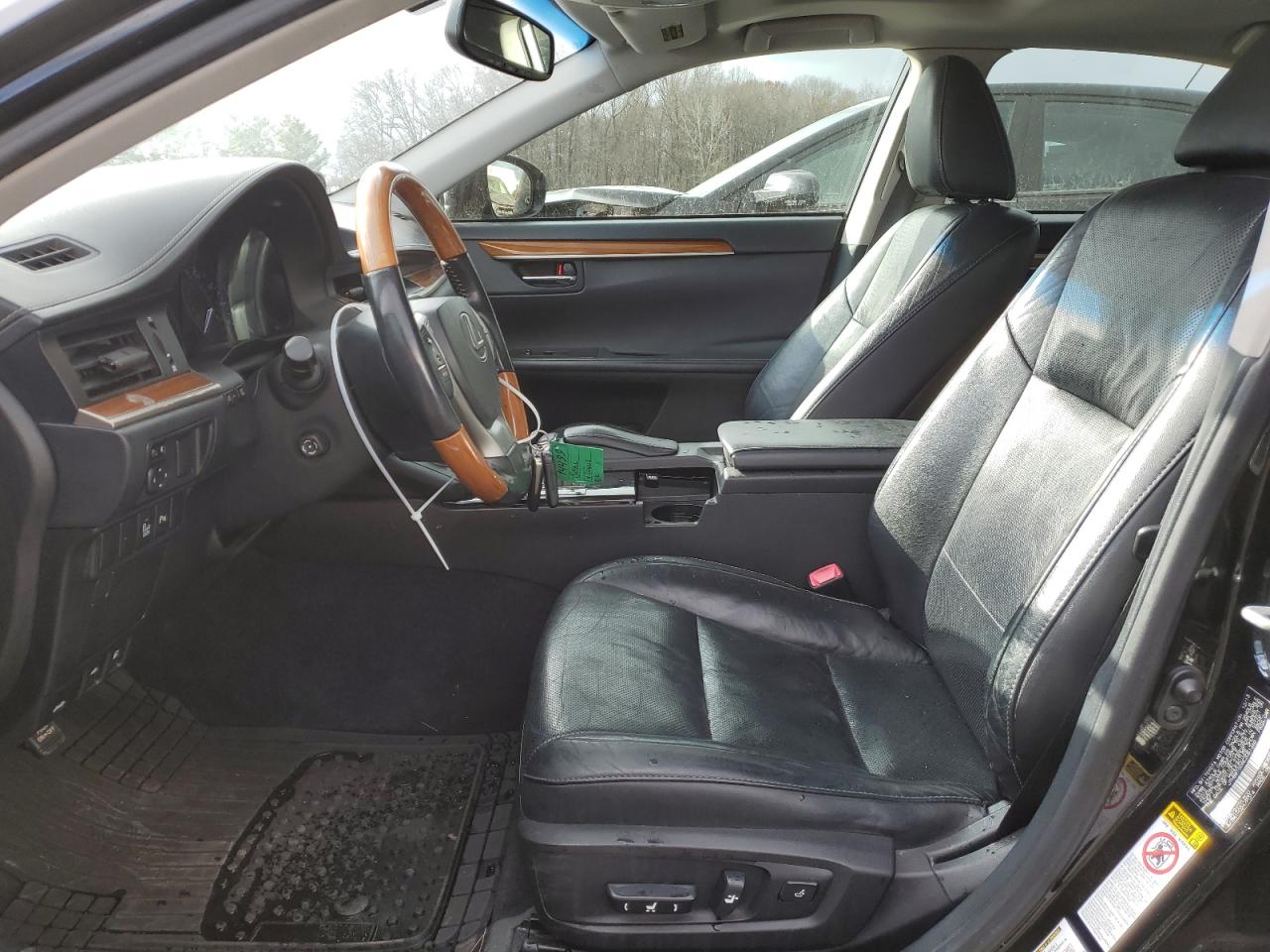 2014 Lexus ES - Image 7